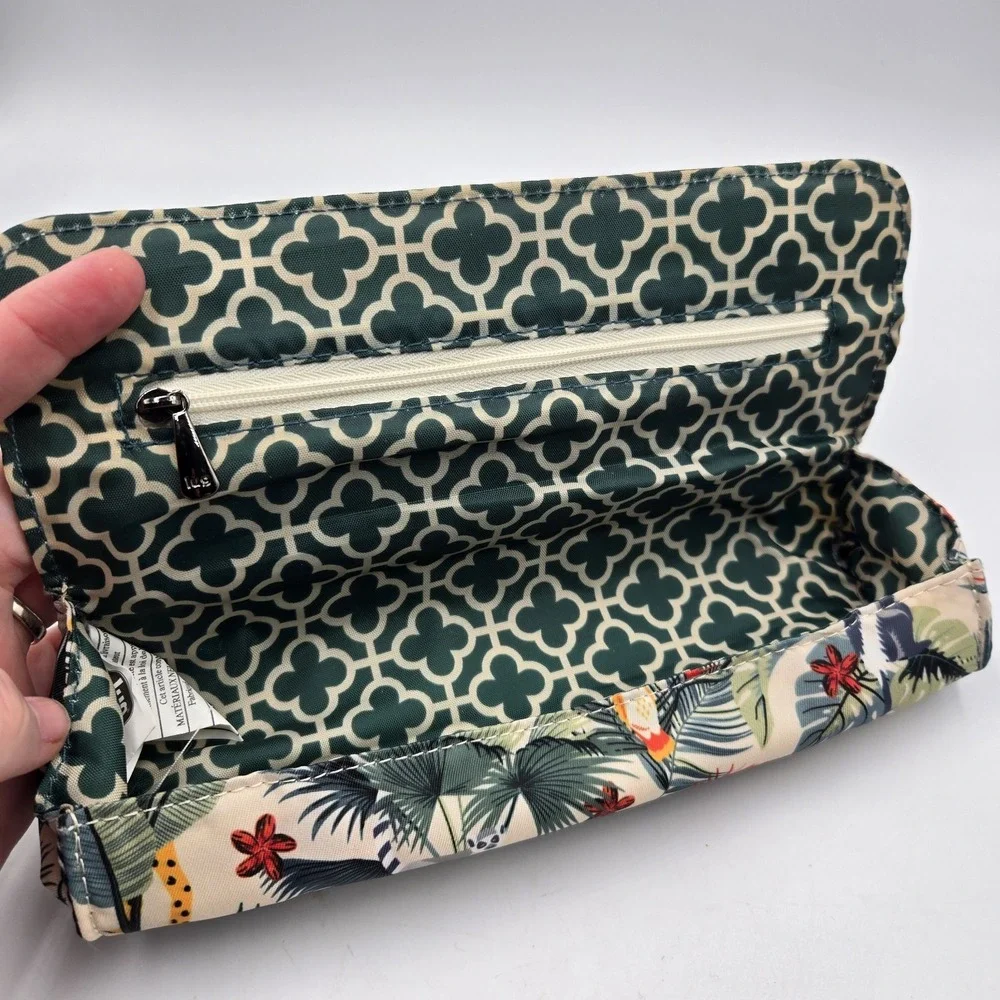 Lug Jungle Animal Print Travel Cosmetic Bag Zip Lined Pockets Mag Close‎ Retired